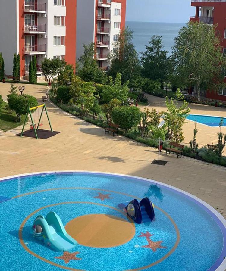 Panorama Fort Beach, Фамилно Студио Deluxe Sveti Vlas Exterior foto